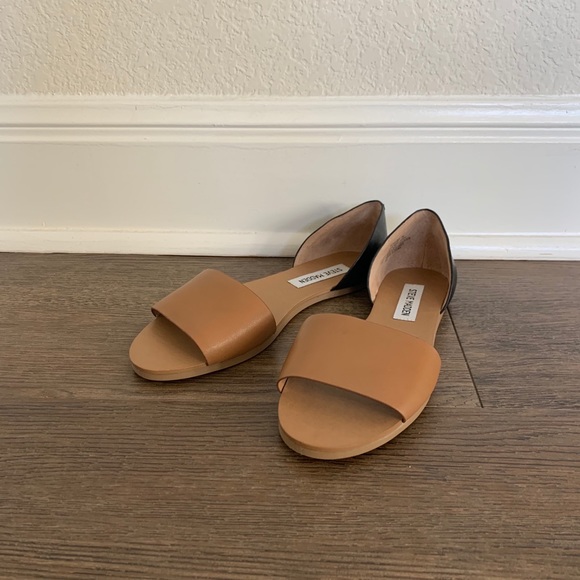 Steve Madden Sidestep Sandal 2025